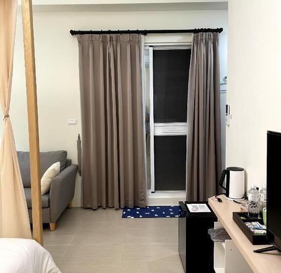 اتاق استاندارد با بالکن, Bloom B&b