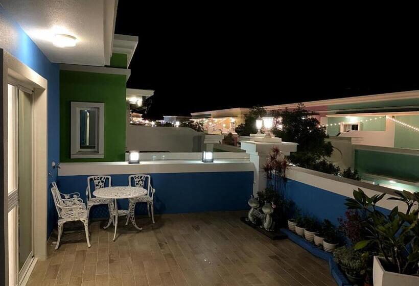 اتاق استاندارد با بالکن, Bloom B&b