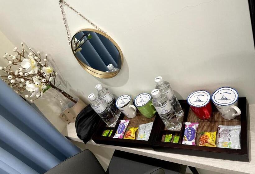 اتاق استاندارد چهار تخته, Bloom B&b