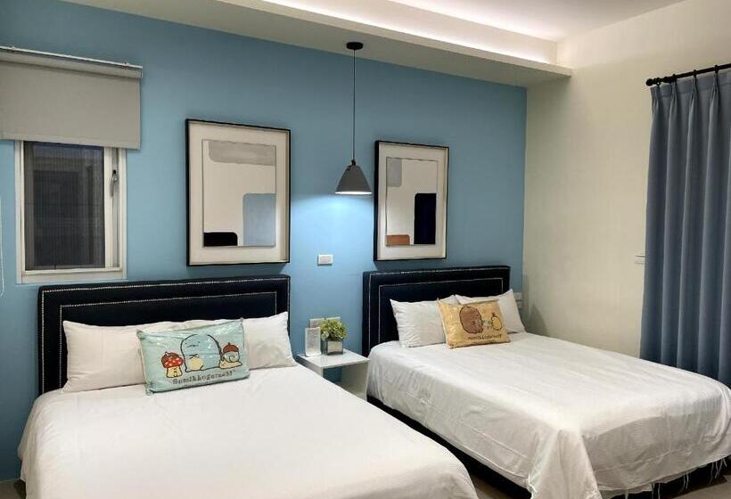 اتاق استاندارد چهار تخته, Bloom B&b