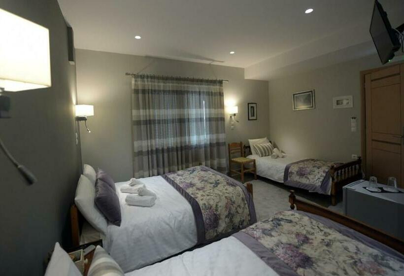 Четырехместный Номер Стандарт с Балконом, Tassos Rooms