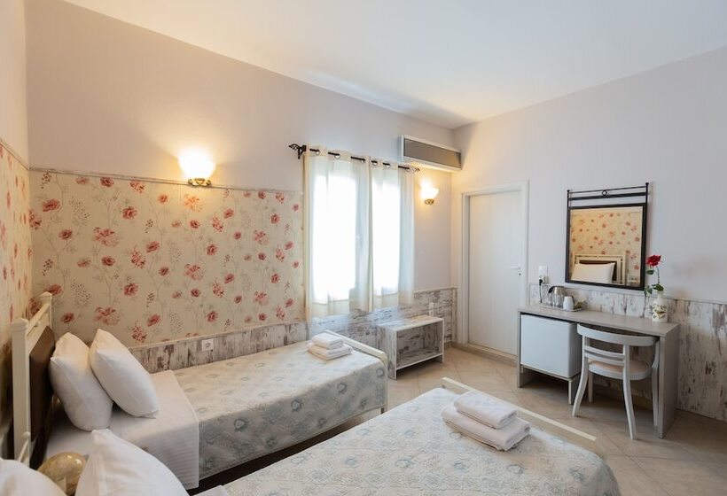 غرفة قياسية, Tassos Rooms