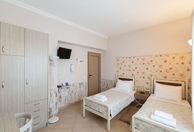 غرفة قياسية, Tassos Rooms