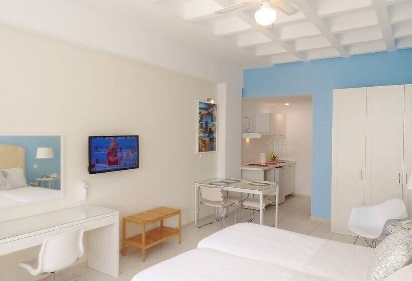 استودیو استاندارد با بالکن, Homely Studios