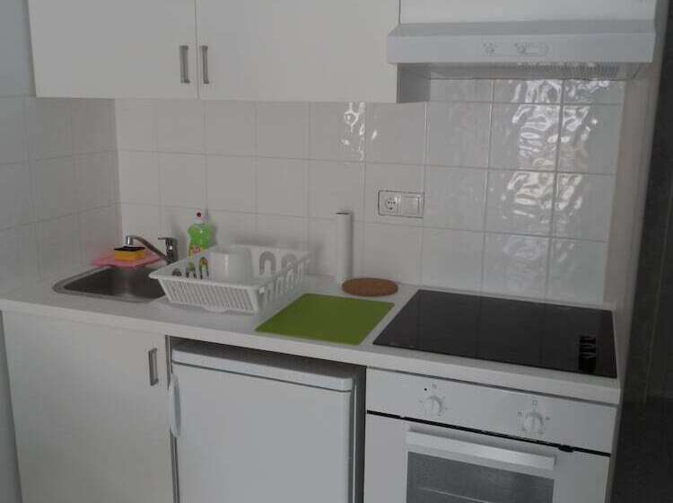 استودیو استاندارد با تراس, Homely Studios