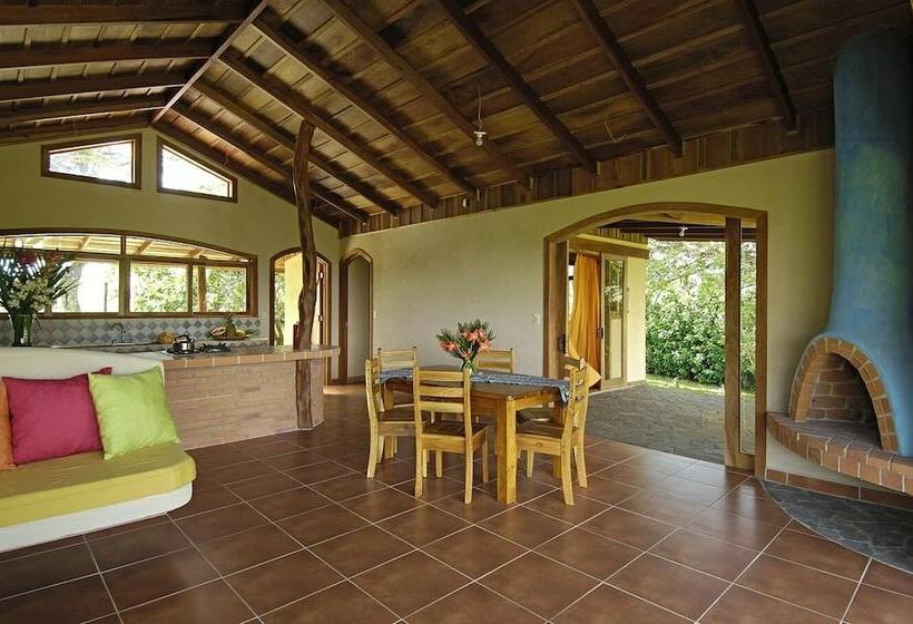 ‫فيلا غرفة نوم واحدة, Mystica