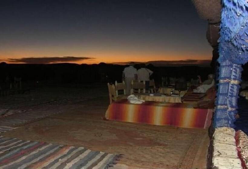 چادر با خدمات رفاهی استاندارد, Auberge Derkaoua