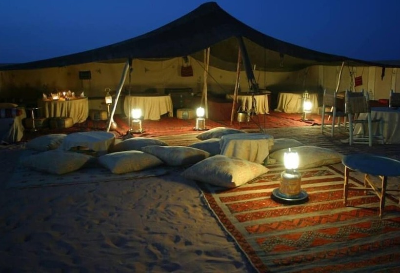 چادر با خدمات رفاهی استاندارد, Auberge Derkaoua