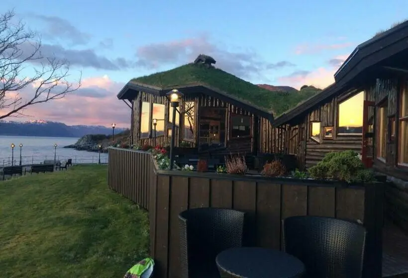 ベーシックルーム, Brekkestranda Fjord