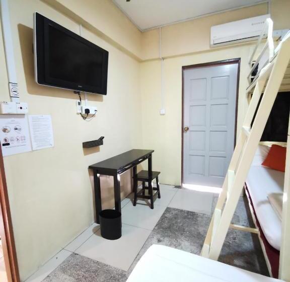 غرفة قياسية ثلاثية, Lodge88 2