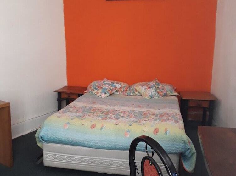 Standard Single Room Single Bed, Castle Hostal Valparaiso