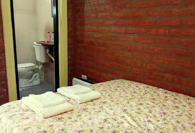 Четырехместный Номер Стандарт, Corinto Hostel
