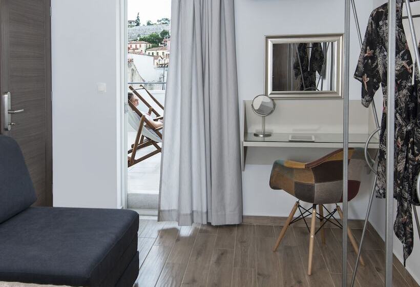 سوئیت جونیور با تراس, Downtown