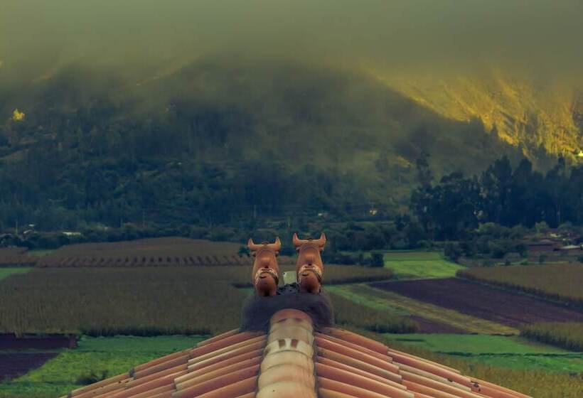 جناح سرير كينج, Inkasaire Lodge