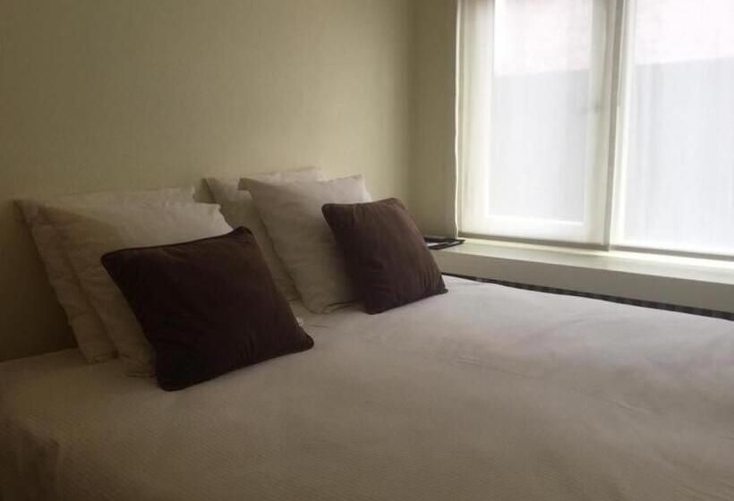 חדר בסיסי, B&b Bloemenweelde