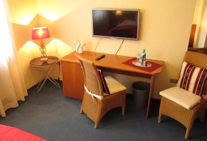 اتاق استاندارد, Burghotel Münzenberg