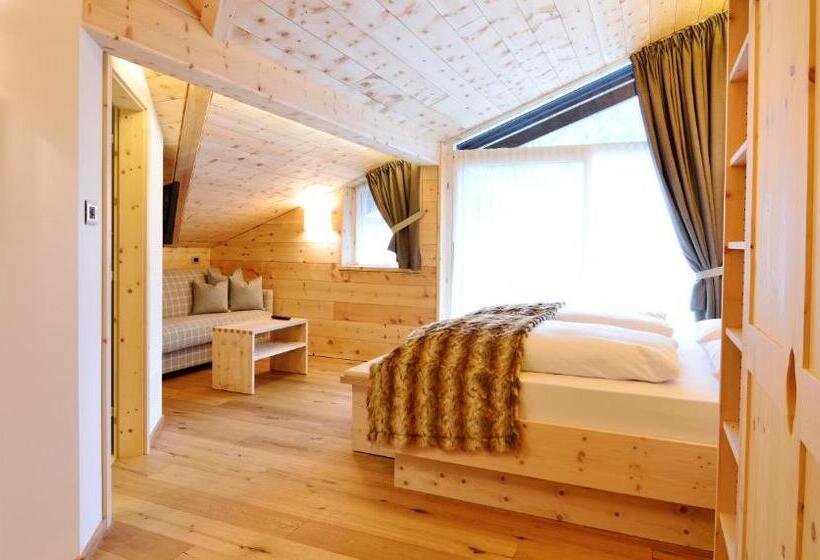 Полулюкс, Chalet Elisabeth Dolomites Alpin & Charme