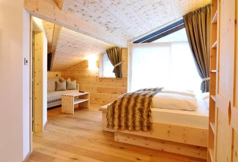 سوییت جونیور, Chalet Elisabeth Dolomites Alpin & Charme
