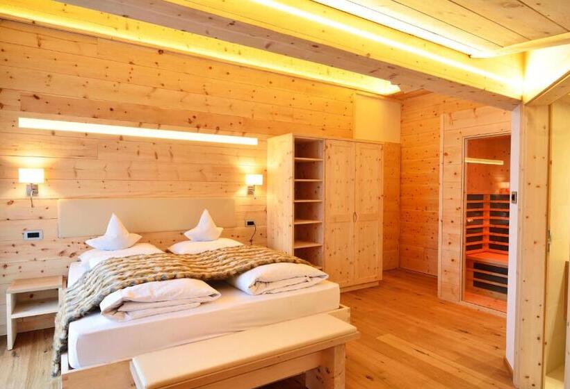 جناح جونيور, Chalet Elisabeth Dolomites Alpin & Charme