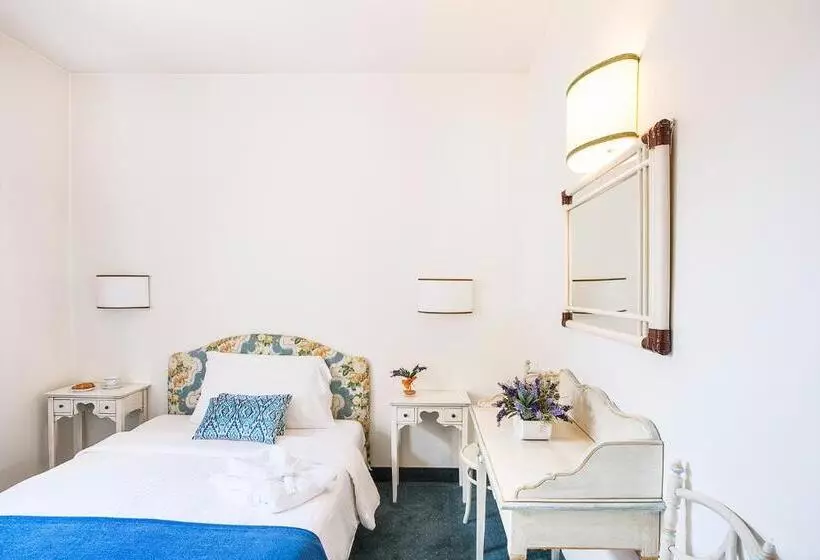 ダブルベッドスタンダードルーム, Albergo Al Moretto
