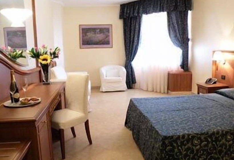 חדר סטנדרט, Centrale