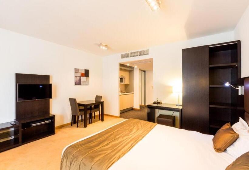 استودیو استاندارد با چشم‌انداز باغ, Diamant Suites Brussels Eu