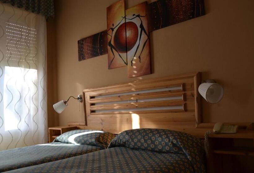 Номер Стандарт Трехместный, Eva La Romantica