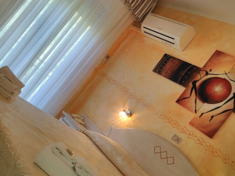 Номер Стандарт, Eva La Romantica