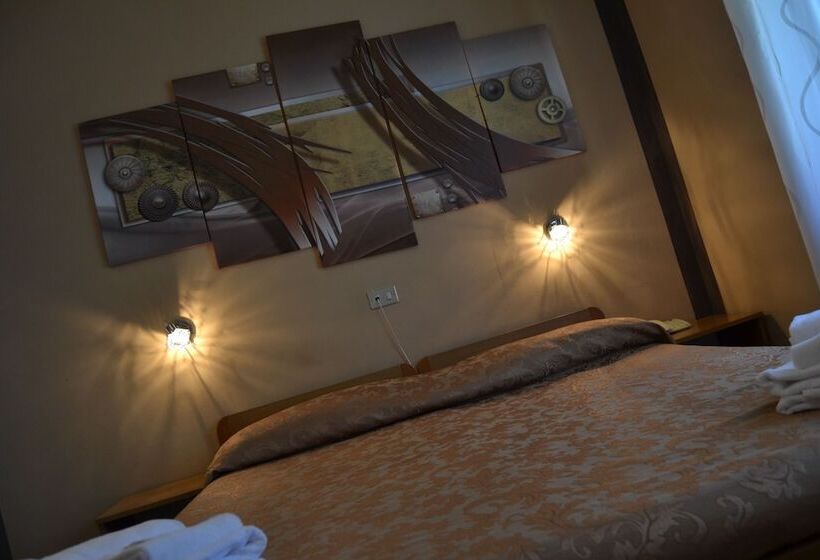 Номер Стандарт, Eva La Romantica