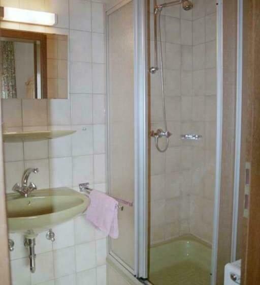 Номер Стандарт, Gasthof Zur Traube