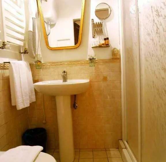 バルコニー付きデラックスルーム, Guest House Il Borgo Di Sempronio