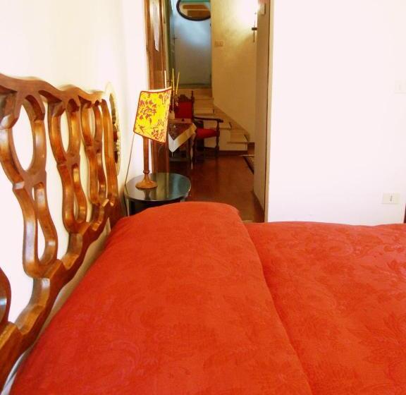 Номер Deluxe с Балконом, Guest House Il Borgo Di Sempronio