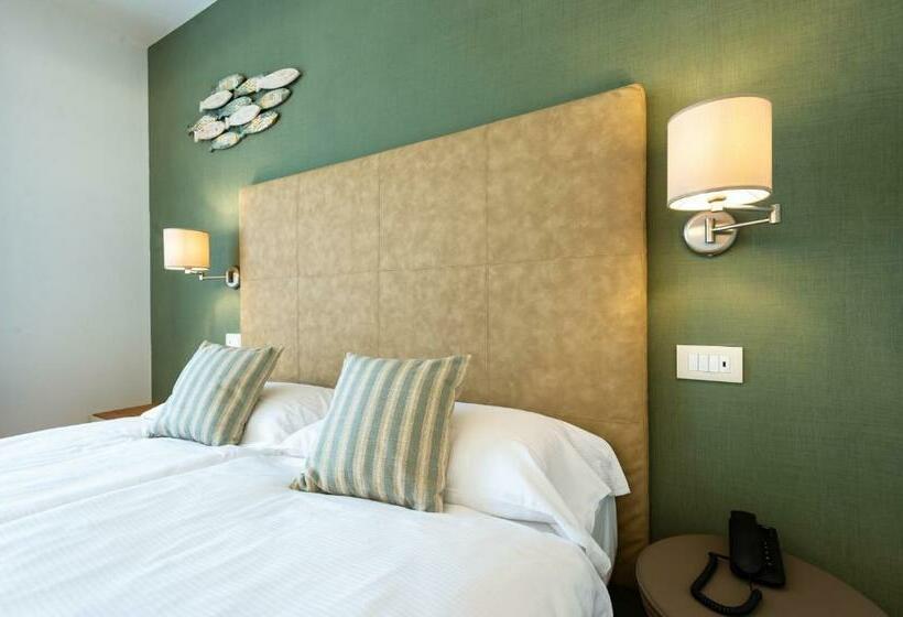 小型套房, Junior Family