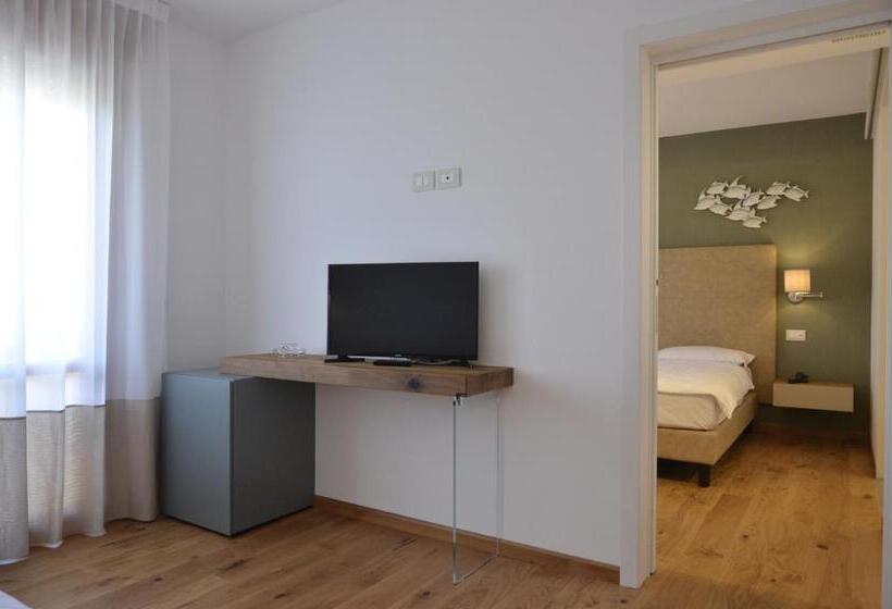 小型套房, Junior Family