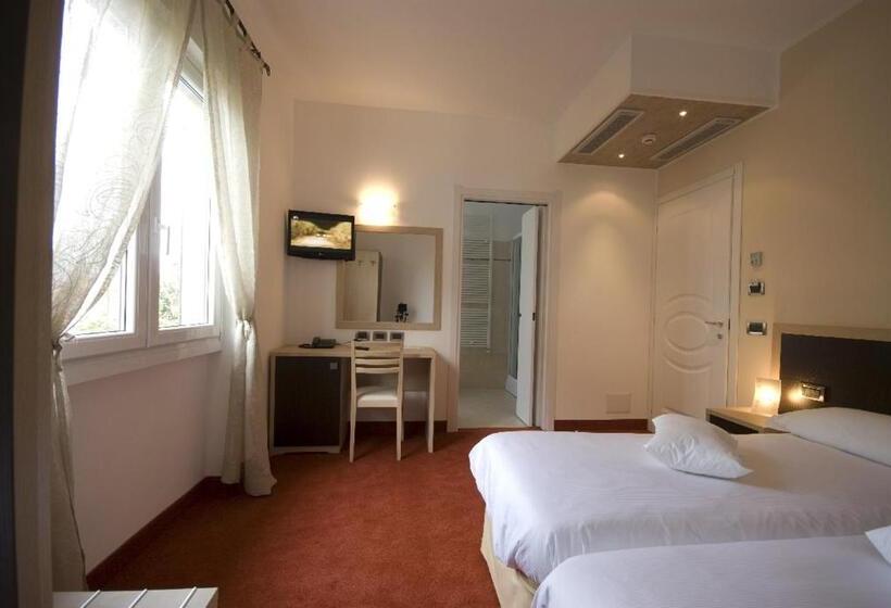 スタンダードルーム, Lauro