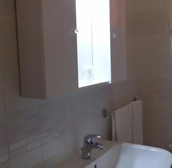 اتاق استاندارد یک نفره, Loreto