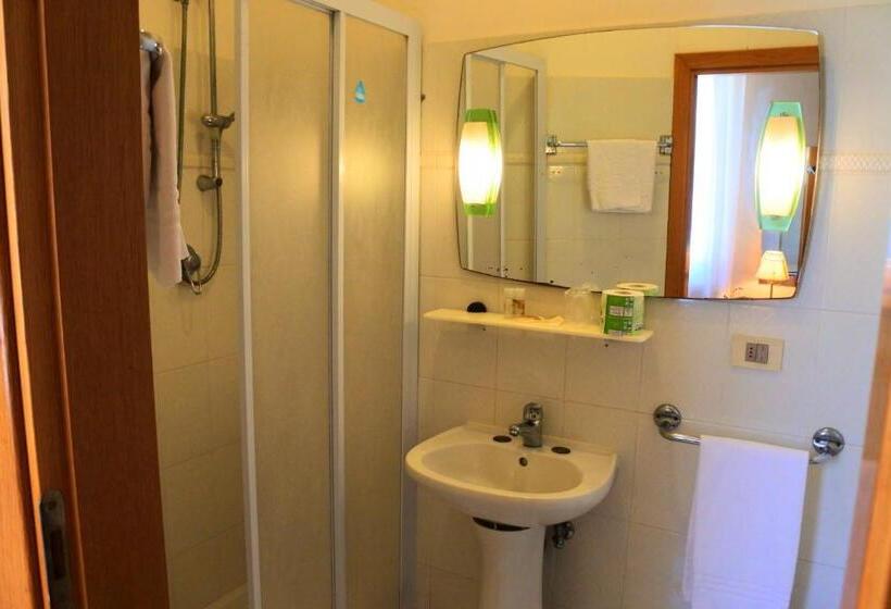 Номер Economy Индивидуальный, Loreto