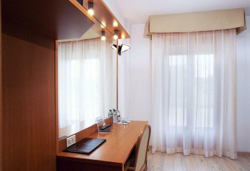 クラシックルーム, Marina