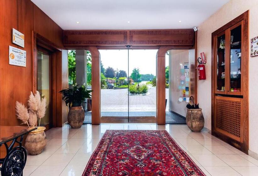 トリプルクラシックルーム, Marina