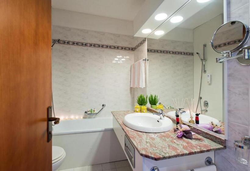 スーペリアトリプルルーム, Marina