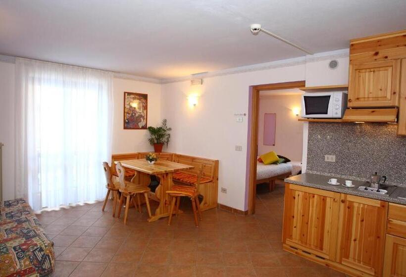 דירה בת חדר שינה 1 עם מרפסת, & Residence Montana