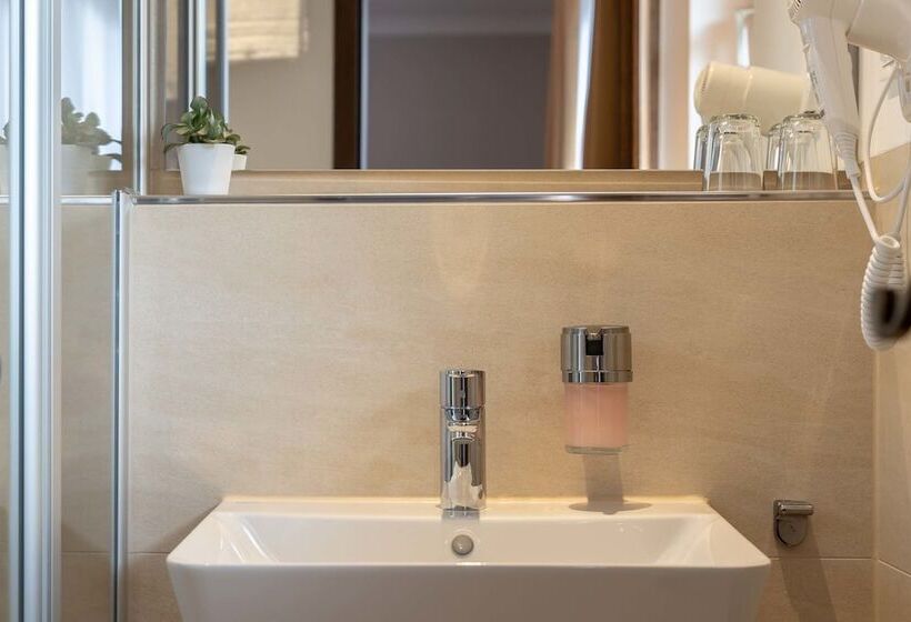 Номер Стандарт, & Restaurant Ritter Jorg