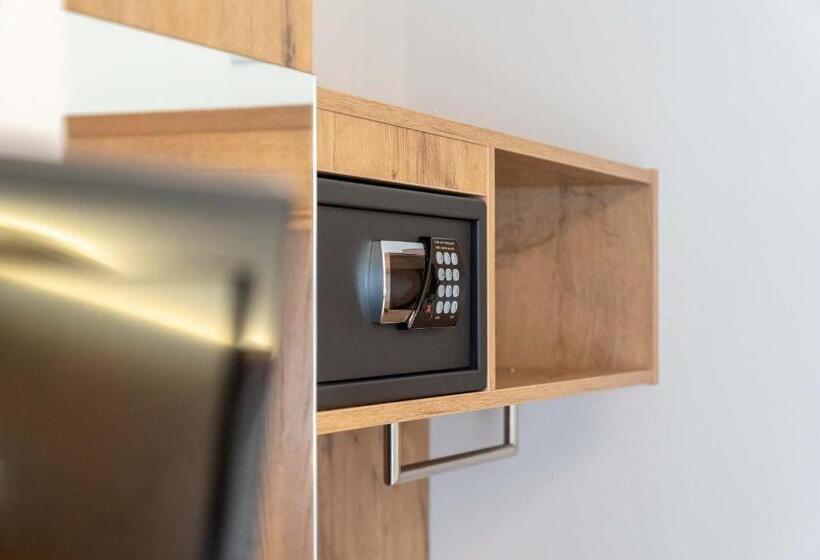 Номер Стандарт с Балконом, & Restaurant Ritter Jorg