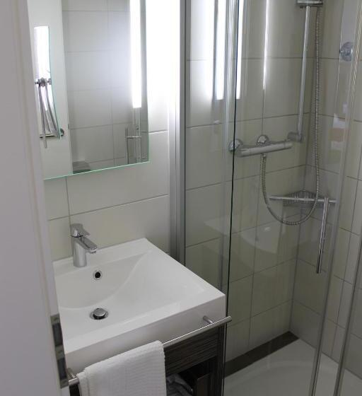 标准单人间, Schwanen