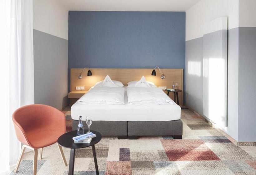 小型套房, Schwanen