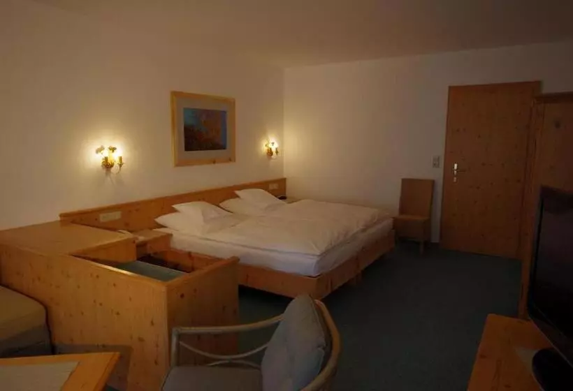 Standard Room, Seethaler