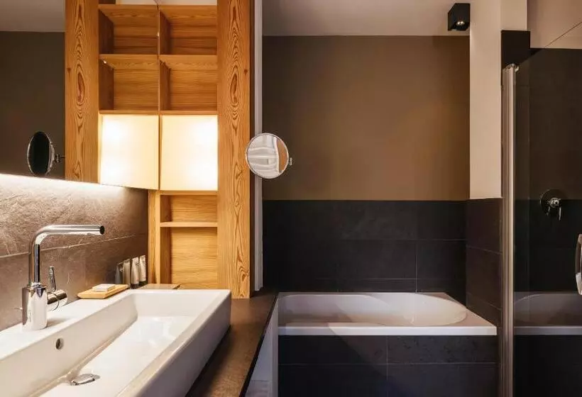 スイート, Lagació Hotel Mountain Residence