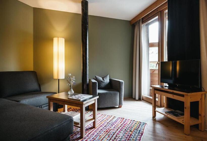 סוויטה, Lagació Hotel Mountain Residence