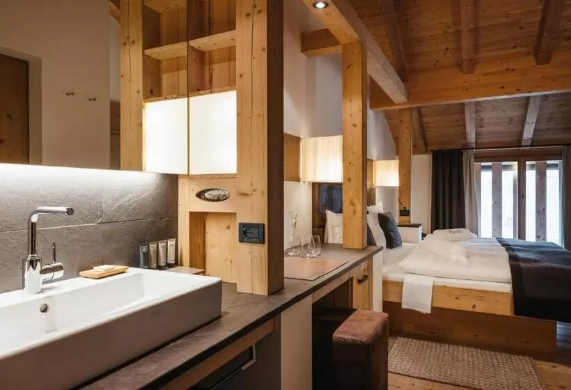 デラックスルーム, Lagació Hotel Mountain Residence