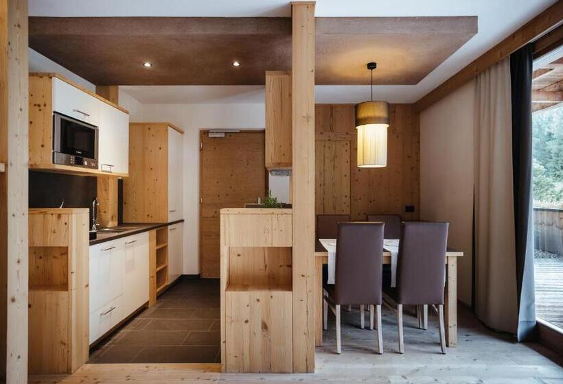 סוויטת 2 חדרי שינה, Lagació Hotel Mountain Residence